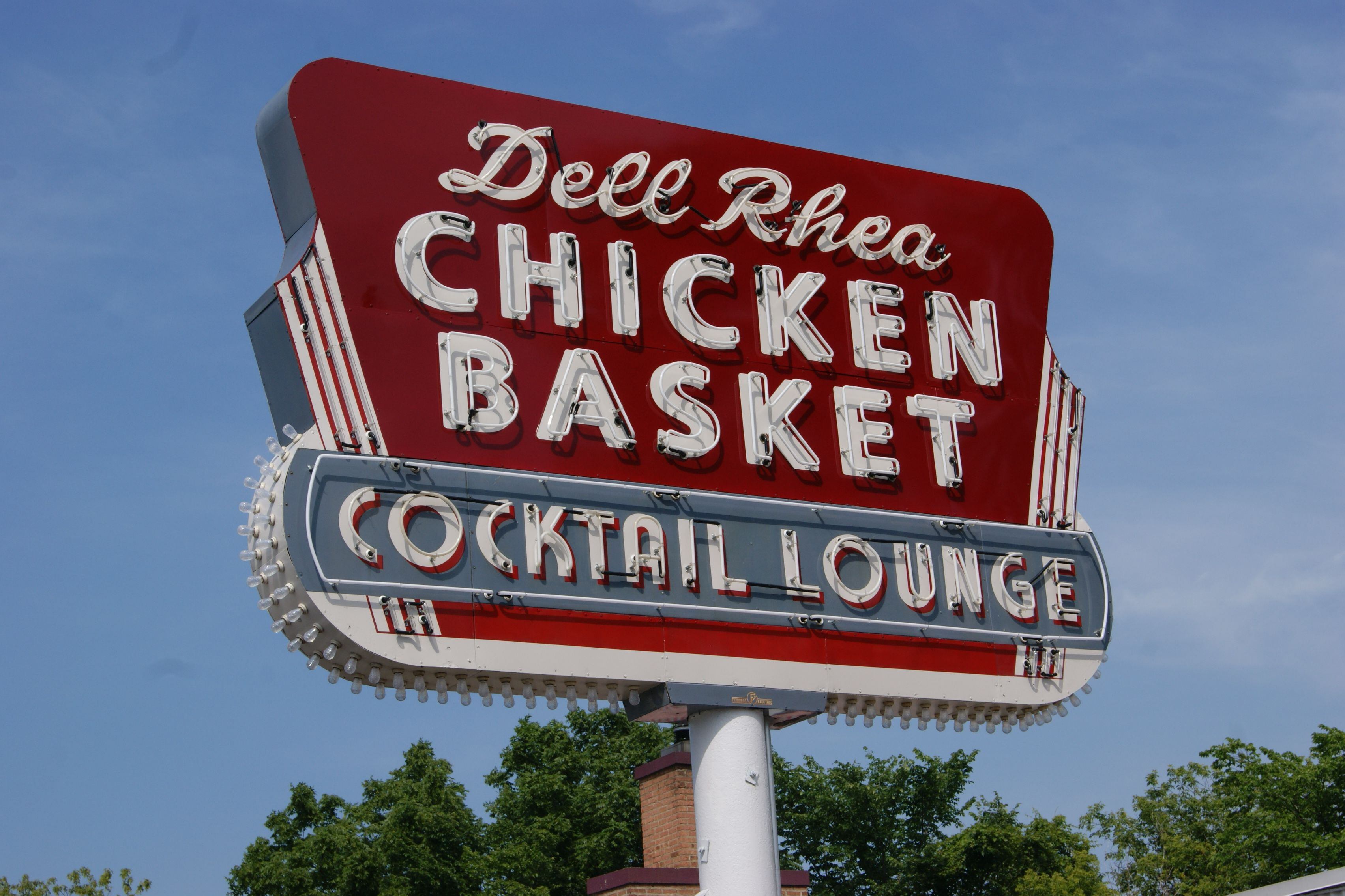 Iconic Eats At Dell Reha's Chicken Basket – The First Hundred Miles